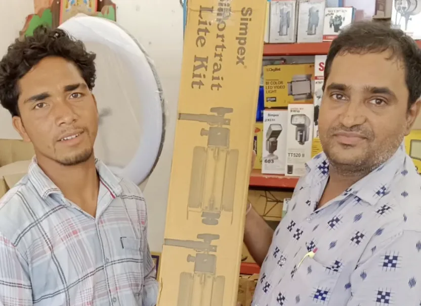 Customer with Simpex Portrait Lite Kit